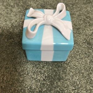 Tiffany & Co. Blue Accessory Case Jewelry Box Ceramic Ribbon